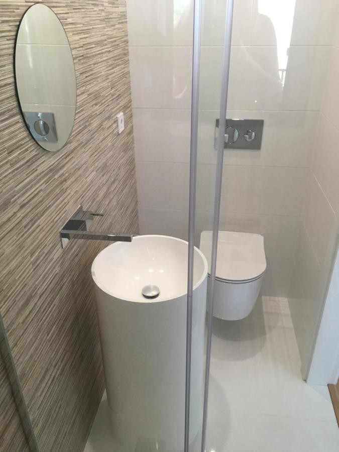 Bedrooms In Modern Guest House Almada Exterior foto
